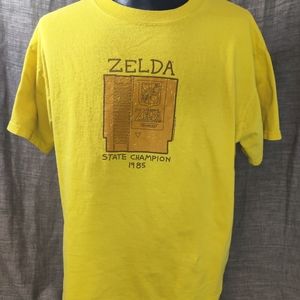 Unisex Sz M Yellow Nintendo Zelda Video Game T Shi